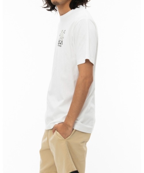 RVCA(ルーカ)の「RVCA メンズ RVCA RECORDS Tシャツ【2022年夏モデル】/ルーカ半袖バックプリントTシャツ(Tシャツ/カットソー・メンズ・ホワイト/ブラック/ゴールド・SMALL/MEDIUM/LARGE)」の5枚目の写真