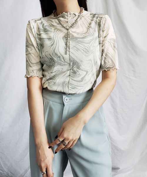 me+em select（ミームセレクト）の「※※【 ７色展開 /２WAY 】総柄マーブルシアー半袖メロートップス 《マーブルトップスに半袖バージョンが登場！ 》（Tシャツ/カットソー・レディース・チャコールグレー/パープル/グレー/オレンジ/グリーン/ミント/ブルー・MEDIUM/LARGE/SMALL）」の16枚目の写真