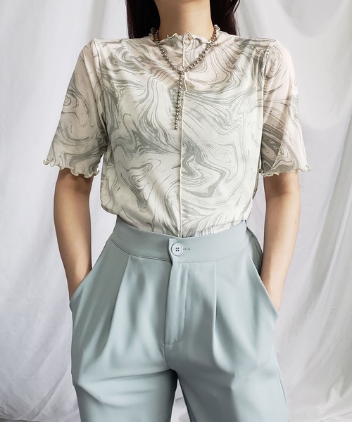 me+em select（ミームセレクト）の「※※【 ７色展開 /２WAY 】総柄マーブルシアー半袖メロートップス 《マーブルトップスに半袖バージョンが登場！ 》（Tシャツ/カットソー・レディース・チャコールグレー/パープル/グレー/オレンジ/グリーン/ミント/ブルー・MEDIUM/LARGE/SMALL）」の18枚目の写真