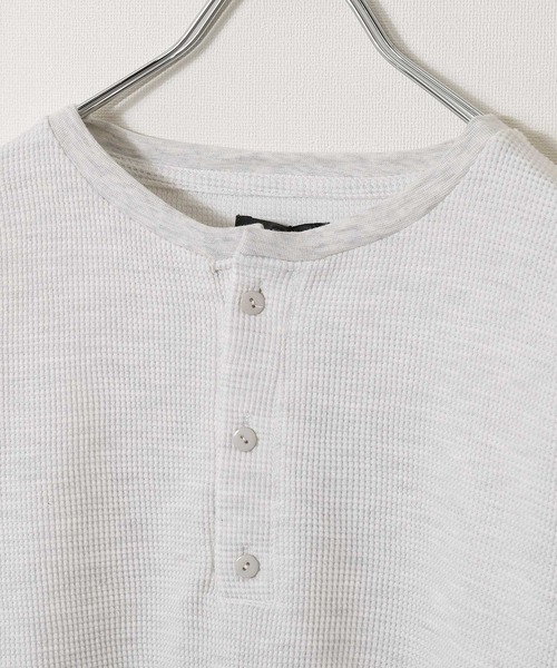 ZIP FIVE(ジップファイブ)の「【ZIP FIVE】【肉厚ワッフル】 クルー&ヘンリー レギュラー長袖無地Tシャツ/ロンT(Tシャツ/カットソー・レディース・イエロー/グリーン/アイボリー系/ベージュ/グリーン系/オートミール/ブラック/イエロー系/アイボリー/アイボリー系1/ブラック系/チャコール/グレー系/ブルー/ブルー系/ベージュ系・LARGE/MEDIUM/X-LARGE/SMALL)」の22枚目の写真