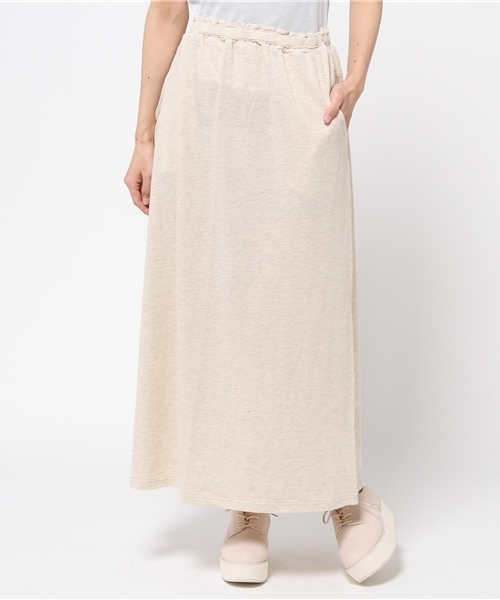 earth music&ecology（アースミュージックアンドエコロジー）の「カットソーマキシスカート（スカート・レディース・オートミール/LT.Gray/ネイビー・FREE）」の2枚目の写真