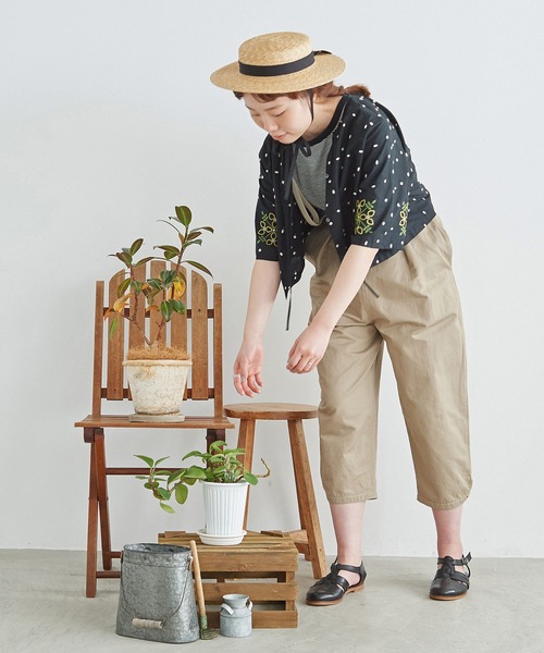 chambre de charme（シャンブルドゥシャーム）の「●石ころドットとお花刺繍 ブラウス（シャツ/ブラウス・レディース・ブラック・FREE）」の8枚目の写真