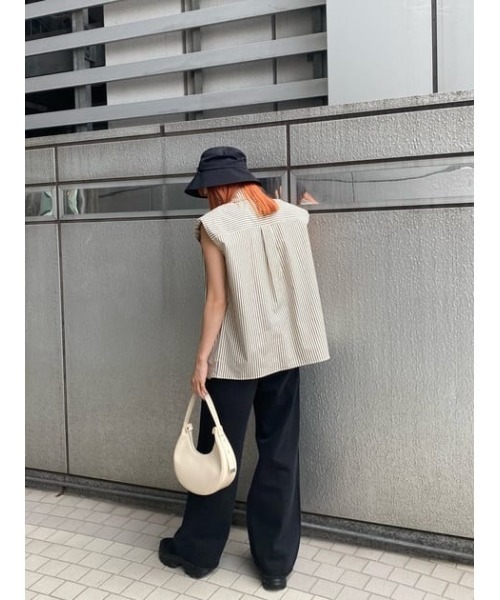 SLY(スライ)の「STRAIGHT CUTOUT DENIM PT-E デニム パンツ(デニムパンツ・レディース・ブラック・2/1/0)」の15枚目の写真
