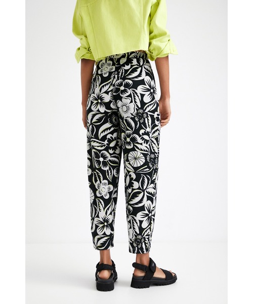 Desigual(デシグアル)の「ロングパンツ JOANA(その他パンツ・レディース・ブラック・M/S/XS/L/XL)」の4枚目の写真