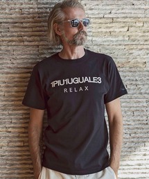 1piu1uguale3 RELAX（ウノピュウノウグァーレトレリラックス）の「【直営店・WEB限定】1PIU1UGUALE3 RELAX(ウノピゥウノウグァーレトレ)スパンコールロゴ半袖Tシャツ（Tシャツ/カットソー・メンズ）」