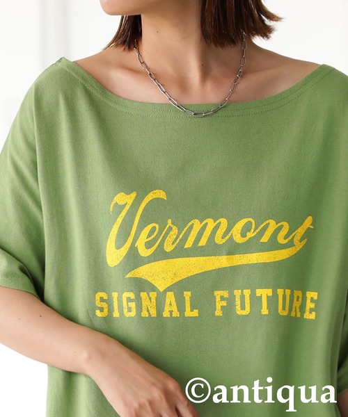 antiqua(アンティカ)の「『迷わずイロチ買い。』カレッジロゴデザインドルマンT(Tシャツ/カットソー・レディース・ホワイト系その他/ブラック系その他/ブラウン系その他/グリーン系その他/ブルー系その他/パープル系その他/ピンク系その他/グリーン系その他2/グリーン系その他3/ピンク系その他2・FREE)」の2枚目の写真