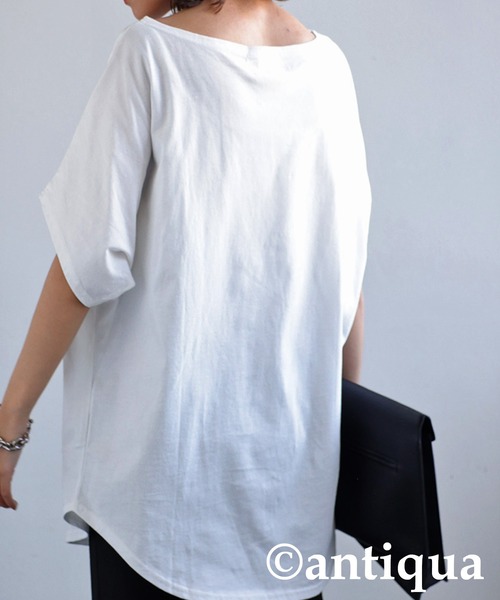 antiqua(アンティカ)の「『迷わずイロチ買い。』カレッジロゴデザインドルマンT(Tシャツ/カットソー・レディース・ホワイト系その他/ブラック系その他/ブラウン系その他/グリーン系その他/ブルー系その他/パープル系その他/ピンク系その他/グリーン系その他2/グリーン系その他3/ピンク系その他2・FREE)」の13枚目の写真