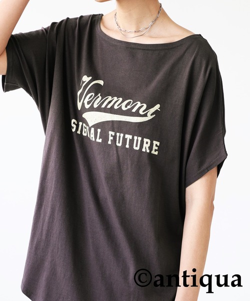 antiqua(アンティカ)の「『迷わずイロチ買い。』カレッジロゴデザインドルマンT(Tシャツ/カットソー・レディース・ホワイト系その他/ブラック系その他/ブラウン系その他/グリーン系その他/ブルー系その他/パープル系その他/ピンク系その他/グリーン系その他2/グリーン系その他3/ピンク系その他2・FREE)」の20枚目の写真