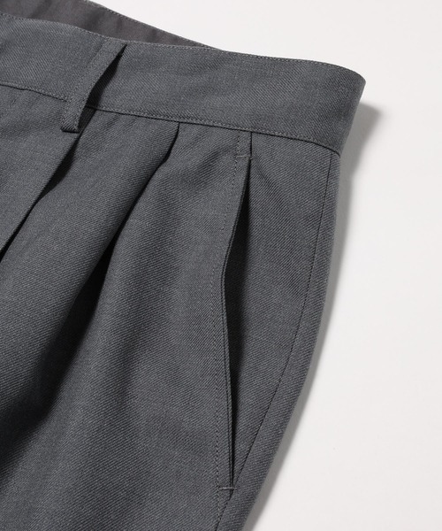 MR.OLIVE（ミスターオリーブ）の「ノンミュールジング ギャバンジン / ツータック ワイドテーパード パンツ（スラックス・メンズ・ネイビー/グレー・SMALL/MEDIUM/LARGE）」の5枚目の写真
