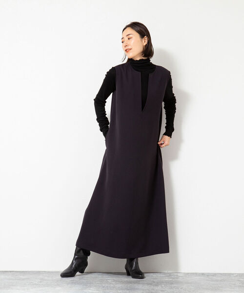 NOLLEY’S(ノーリーズ)の「◇【WEB限定カラーあり】ジャンパーワンピース(ワンピース・レディース・ベージュ/ネイビー/ブラック/グレイッシュブルー・FREE)」の2枚目の写真