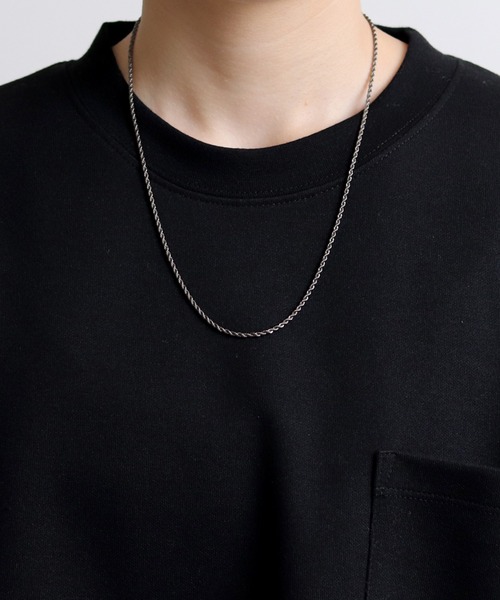 Confirm（コンファーム）の「トップ付き モチーフ チャーム シルバーチェーンネックレス【Confirm】（ネックレス・メンズ・E/A/I/B/J/D/L/G/F/C/K/H/M/N/O/Q/P/R・FREE）」の11枚目の写真