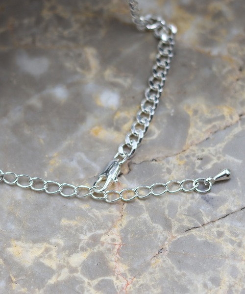 Confirm（コンファーム）の「トップ付き モチーフ チャーム シルバーチェーンネックレス【Confirm】（ネックレス・メンズ・E/A/I/B/J/D/L/G/F/C/K/H/M/N/O/Q/P/R・FREE）」の19枚目の写真