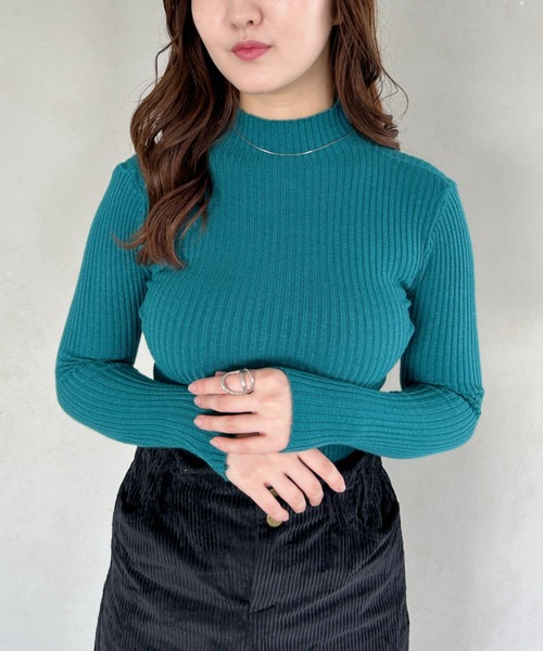 CLEA（クレア）の「モックネックカラーリブトップス（ニット/セーター・レディース・ダークグリーン/アイボリー/ブラック/マスタード/ホワイト/テラコッタ・FREE）」の5枚目の写真