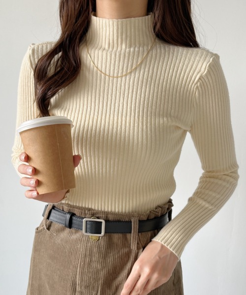 CLEA（クレア）の「モックネックカラーリブトップス（ニット/セーター・レディース・ダークグリーン/アイボリー/ブラック/マスタード/ホワイト/テラコッタ・FREE）」の16枚目の写真
