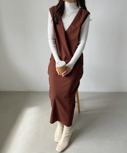 CLEA（クレア）の「モックネックカラーリブトップス（ニット/セーター・レディース・ダークグリーン/アイボリー/ブラック/マスタード/ホワイト/テラコッタ・FREE）」の12枚目の写真