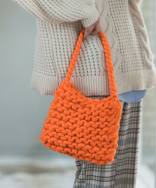 LEPSIM（レプシィム）の「カラーチャンキーニットバッグ　162534（ショルダーバッグ・レディース・オレンジ/ブルー/アイボリー・ONE SIZE）」の3枚目の写真