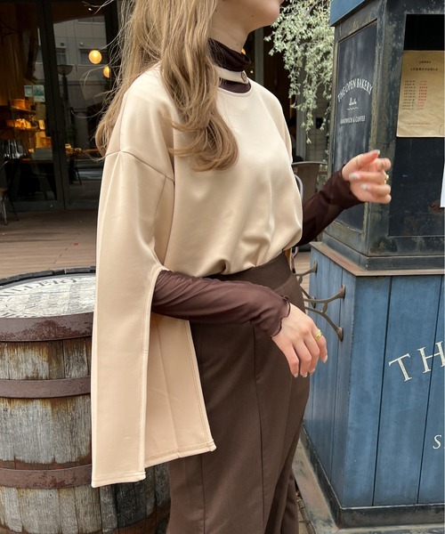 Ambre Ciel（アンブルシエル）の「袖スリットカットトップス／【WEB/EC限定商品】（Tシャツ/カットソー・レディース・ベージュ/アイボリー・FREE）」の17枚目の写真