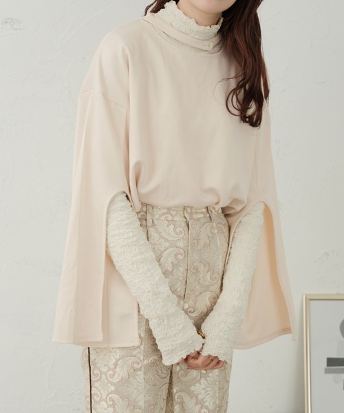 Ambre Ciel（アンブルシエル）の「袖スリットカットトップス／【WEB/EC限定商品】（Tシャツ/カットソー・レディース・ベージュ/アイボリー・FREE）」の6枚目の写真