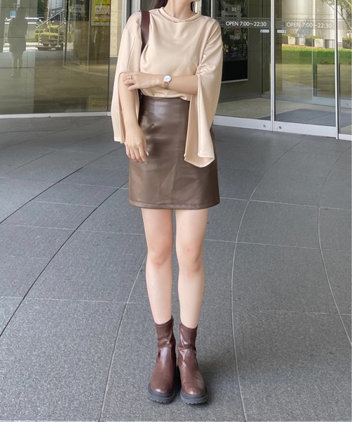 Ambre Ciel（アンブルシエル）の「袖スリットカットトップス／【WEB/EC限定商品】（Tシャツ/カットソー・レディース・ベージュ/アイボリー・FREE）」の19枚目の写真