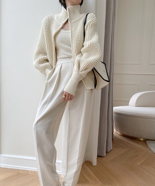 Vipoa（ヴィポア）の「スタンドカラーダブルジップワッフルニットブルゾン（カーディガン/ボレロ・レディース・ホワイト/ブラック・FREE）」の10枚目の写真