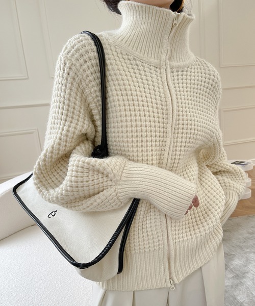 Vipoa（ヴィポア）の「スタンドカラーダブルジップワッフルニットブルゾン（カーディガン/ボレロ・レディース・ホワイト/ブラック・FREE）」の15枚目の写真