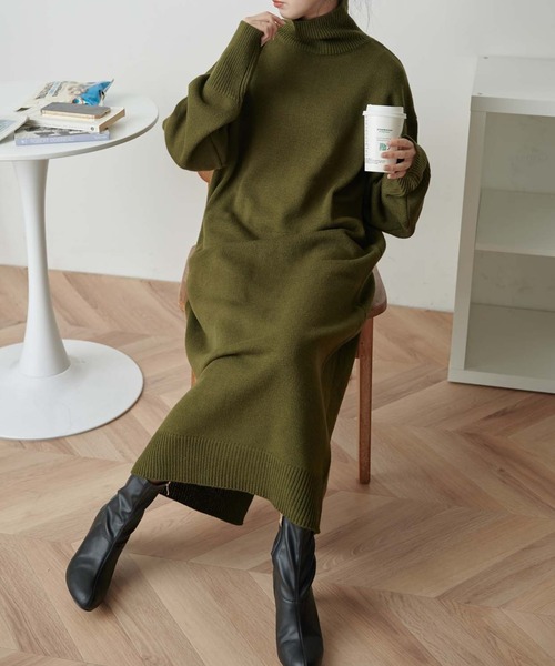 WEGO（ウィゴー）の「WEGO/【WEB限定】バックスリットタートルニットワンピース（ワンピース・レディース・ブラック/ダークグリーン/アイボリー・FREE）」の7枚目の写真