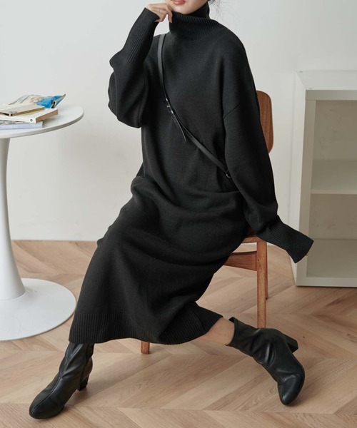 WEGO（ウィゴー）の「WEGO/【WEB限定】バックスリットタートルニットワンピース（ワンピース・レディース・ブラック/ダークグリーン/アイボリー・FREE）」の4枚目の写真