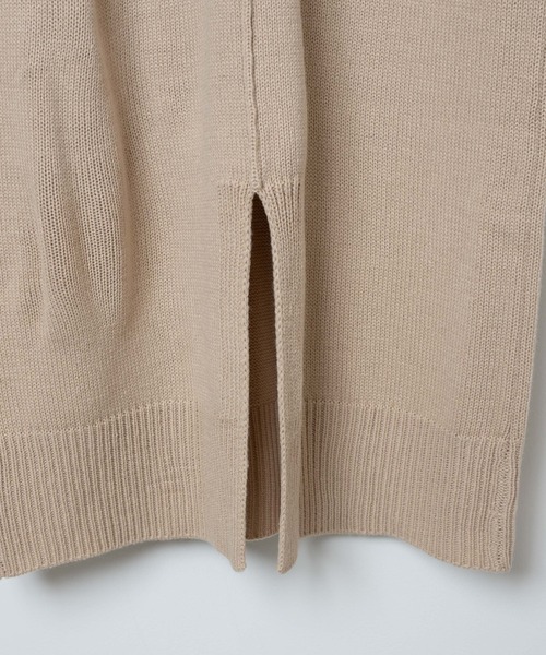 WEGO（ウィゴー）の「WEGO/【WEB限定】バックスリットタートルニットワンピース（ワンピース・レディース・ブラック/ダークグリーン/アイボリー・FREE）」の21枚目の写真