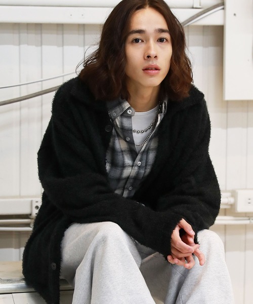 MSG（エムエスジー）の「モヘアライクフェザーヤーンポロニットカーディガン（カーディガン/ボレロ・メンズ・ダークグリーン/ブラック/パープル/チャコール/モカ・L/S/M）」の6枚目の写真