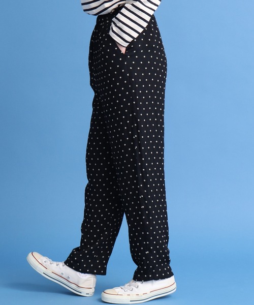 CHILD WOMAN（チャイルドウーマン）の「小花風通JAQ サブリナパンツ