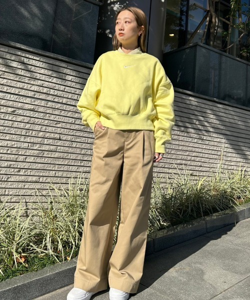 NIKE(ナイキ)の「【NIKE meets emmi】ナイキ ウィメンズ NSW スタイル フリース L/S クルー OOS(スウェット・レディース・イエロー・SMALL/MEDIUM)」の15枚目の写真