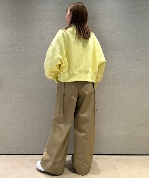 NIKE(ナイキ)の「【NIKE meets emmi】ナイキ ウィメンズ NSW スタイル フリース L/S クルー OOS(スウェット・レディース・イエロー・SMALL/MEDIUM)」の2枚目の写真
