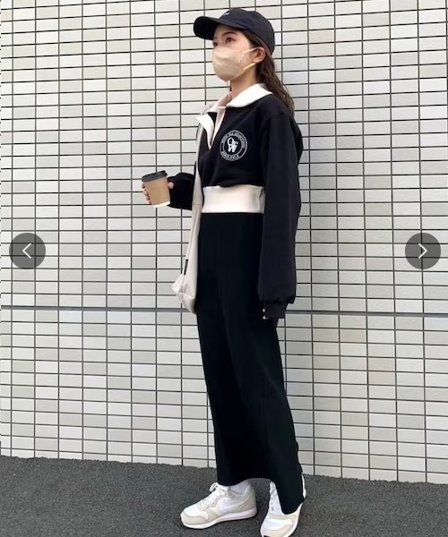 Cozy&Kitsch（コージーアンドキッチ）の「Cozy＆Kitsch カラークロップ裏起毛スウェット（スウェット・レディース・ホワイト系その他/ブラック・FREE）」の8枚目の写真