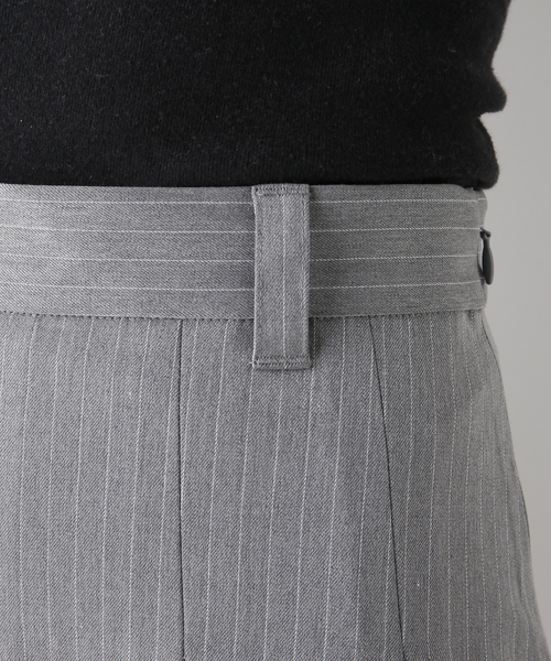 Oriens JOURNAL STANDARD（オリエンス ジャーナルスタンダード）の「ピンストライププリーツミニスカート（スカート・レディース・チャコールグレー/ブラウン・SMALL/MEDIUM）」の5枚目の写真