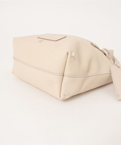 NUR（ヌール）の「【NUR /ヌール】星柄刺繍 レザートートバッグ LEA