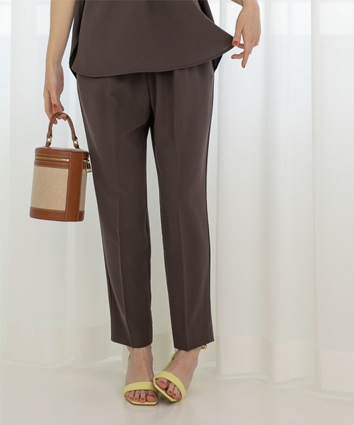 OPAQUE.CLIP(オペークドットクリップ)の「◆≪エマール検証済 洗える≫セットアップ対応 イージーテーパードパンツ【洗濯機洗い可/イージーケア/ストレッチ】(その他パンツ・レディース・レンガ/ベビーピンク/ライトブルー/サンドベージュ/ブラウン系その他5/ブラック/ライトグレー・40/34/42/38/36)」の4枚目の写真