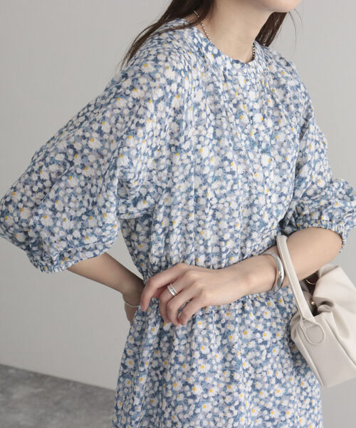 fredy emue（フレディエミュ）の「【WEB限定】花柄ウエストシャーリングワンピース（ワンピース・レディース・ブラック系その他/ブルー系その他・38/36）」の8枚目の写真