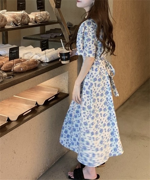 FREE STYLISTS（フリー スタイリスト）の「ウエストベルト　花柄フレアワンピース（ワンピース・レディース・イエロー/ブルー/オフホワイト/ピンク・FREE）」の14枚目の写真