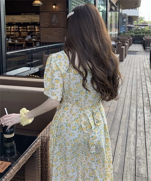 FREE STYLISTS（フリー スタイリスト）の「ウエストベルト　花柄フレアワンピース（ワンピース・レディース・イエロー/ブルー/オフホワイト/ピンク・FREE）」の22枚目の写真