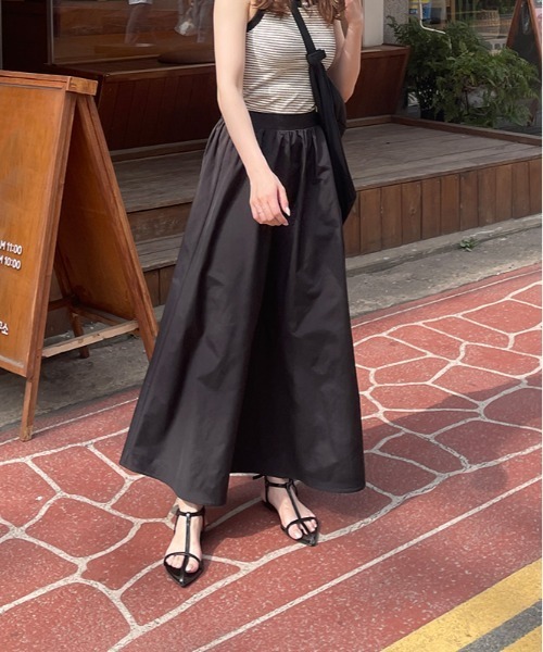 LE MORE(リモア)の「シンプルフレアロングスカート(スカート・レディース・アイボリー/ブラック/ベージュ・FREE)」の16枚目の写真