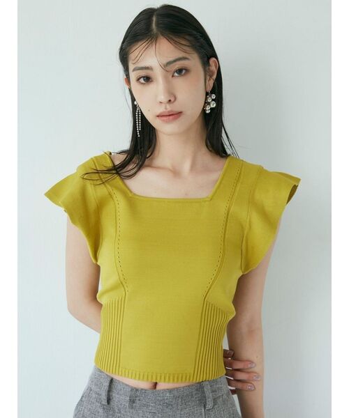 MURUA（ムルーア）の「スクエアフリルニットタンク（ニット/セーター・レディース・マスタード/ブラック/アイボリー・FREE）」の6枚目の写真