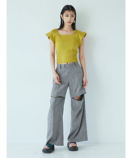 MURUA（ムルーア）の「スクエアフリルニットタンク（ニット/セーター・レディース・マスタード/ブラック/アイボリー・FREE）」の7枚目の写真