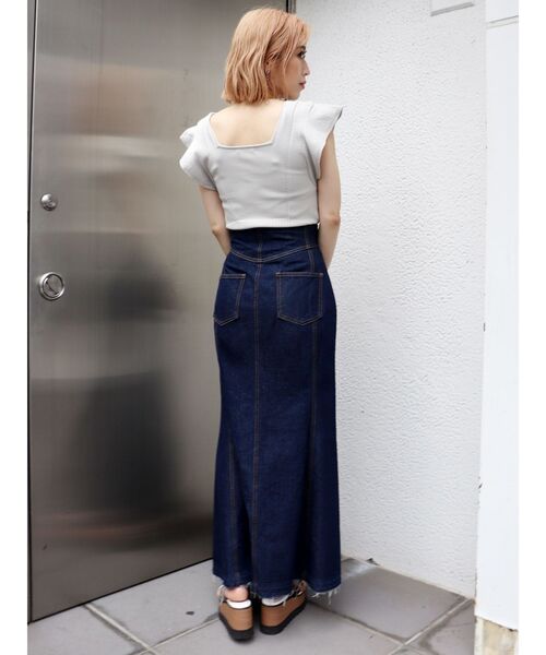 MURUA（ムルーア）の「スクエアフリルニットタンク（ニット/セーター・レディース・マスタード/ブラック/アイボリー・FREE）」の13枚目の写真