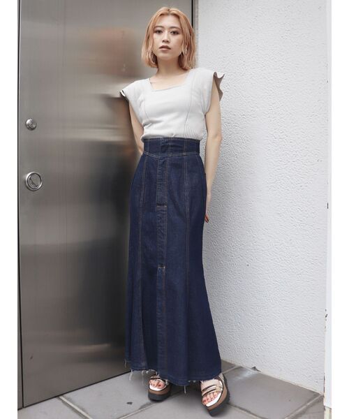 MURUA（ムルーア）の「スクエアフリルニットタンク（ニット/セーター・レディース・マスタード/ブラック/アイボリー・FREE）」の14枚目の写真