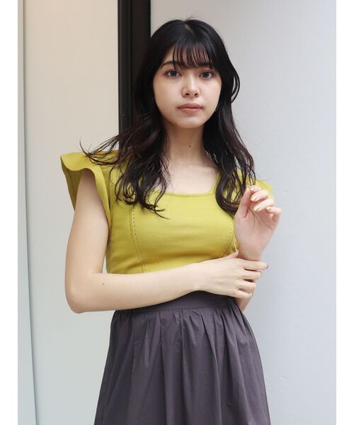 MURUA（ムルーア）の「スクエアフリルニットタンク（ニット/セーター・レディース・マスタード/ブラック/アイボリー・FREE）」の16枚目の写真