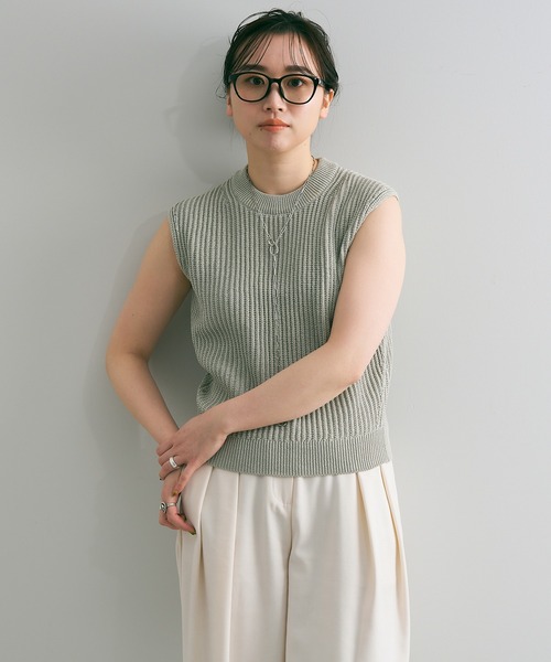 Zoff（ゾフ）の「【Web限定】ウェリントン型 クリアレンズサングラス｜紫外線対策｜紫外線100%カットクリアサングラス（サングラス・レディース・ブラック/ブラウン・FREE）」の3枚目の写真