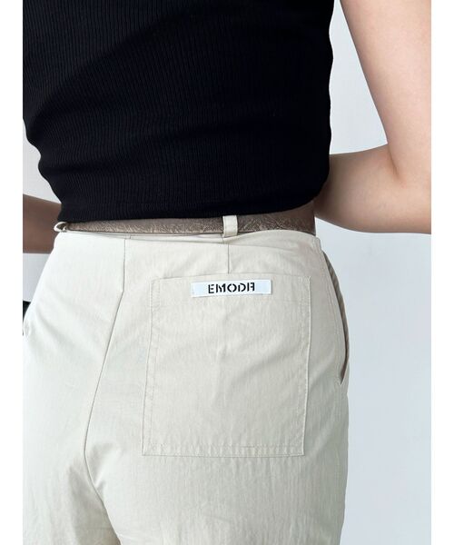 EMODA(エモダ)の「2WAYワイドカーゴパンツ(カーゴパンツ・レディース・アイボリー/カーキ/ブラック・SMALL/MEDIUM)」の17枚目の写真