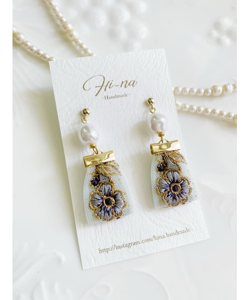 tone(トーン)の「【Hi-na】バロックパール×フラワー刺繍リボンタッセル ピアス(MA)(ピアス(両耳用)・レディース・ブルー/イエロー・FREE)」の3枚目の写真