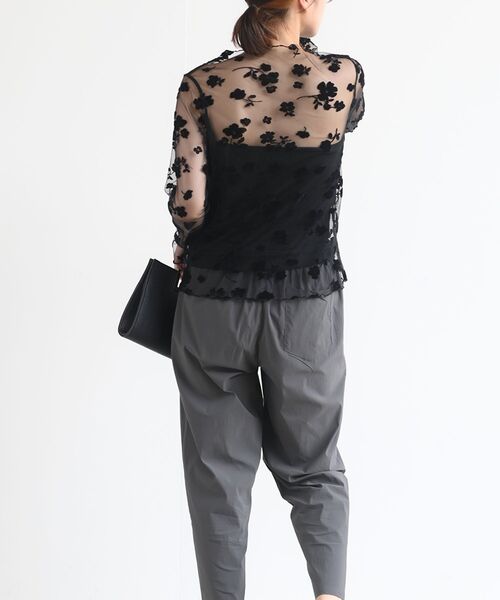 rps（アールピーエス）の「フロッキーフラワーシアーレースプルオーバー（その他トップス・レディース・アイボリー/ブラック・フリー）」の10枚目の写真