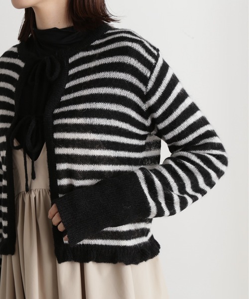 N.（N. Natural Beauty Basic）（エヌエヌナチュラルビューティーベーシック）の「◆フロントリボンニットカーディガン（カーディガン/ボレロ・レディース・レッド/ホワイト×ブラック/グレー・MEDIUM）」の14枚目の写真